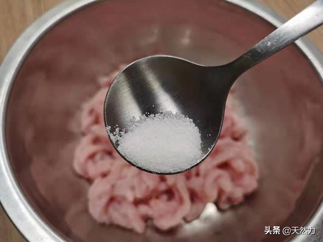 榨菜肉丝的做法