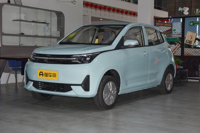 销量马后炮：比亚迪五菱特斯拉三足鼎立 传统车企败退新能源