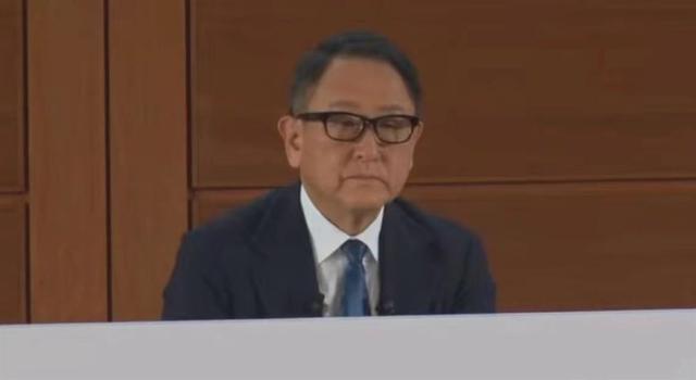 丰田排放数据造假，章男又又又鞠躬道歉了