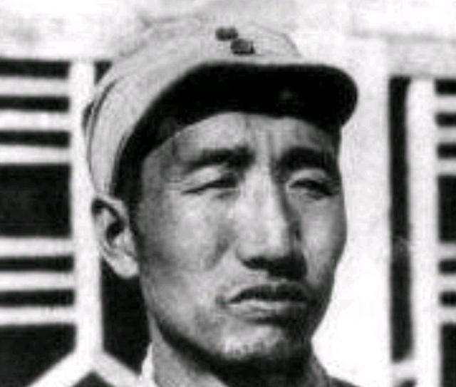 徐向前临终前，握着李先念的手说：我有三个遗愿，你要帮我实现