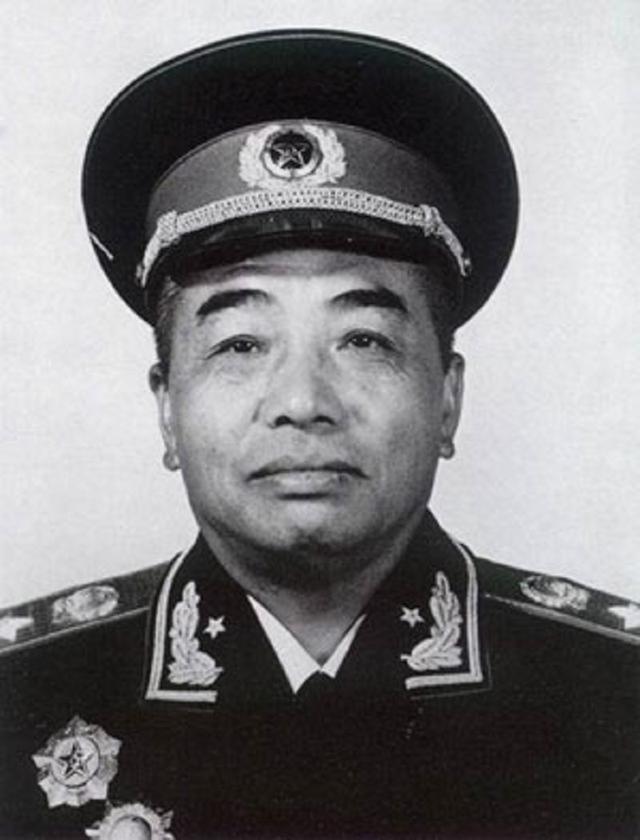 伟人趣事：周总理“千杯不醉”美名扬，毛主席用辣子喝倒苏联人