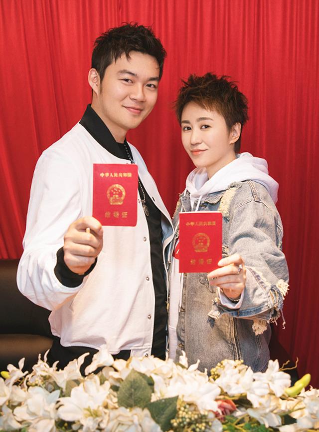 5位著名的辽宁籍演员，组成2022年央视春晚一道风景
