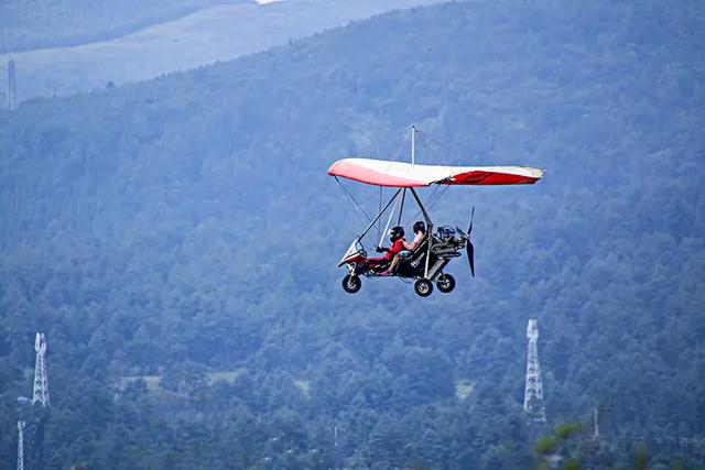 头皮发麻鸡皮疙瘩