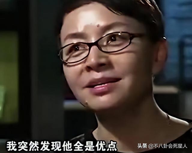 巴图晒全家福，大儿子像宋丹丹，老二像妈妈，网友：摆脱英达基因