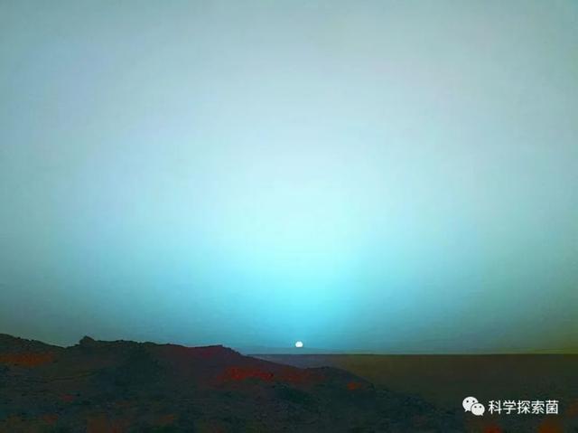 太空漆黑一片，为什么太阳照不亮太空呢？阳光照到哪儿去了？