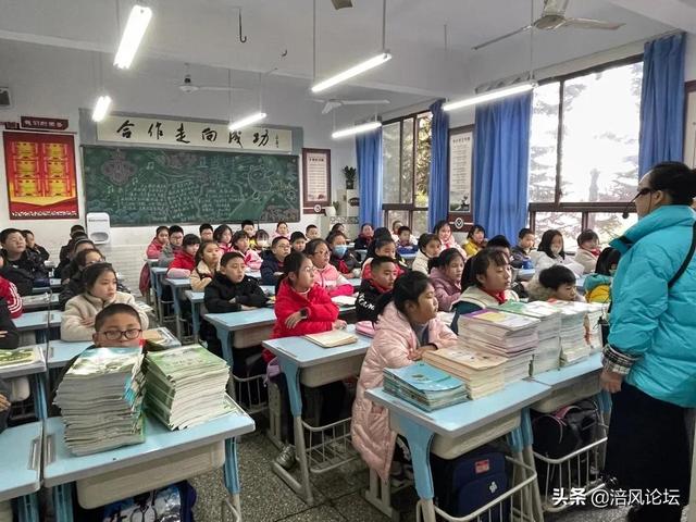 终于等到你！直击涪陵各大学校开学报名第一现场