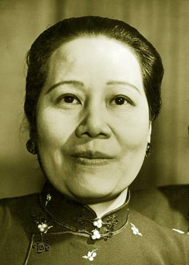 为何蒋氏后人不愿再从政了？蒋友柏：别叫我蒋四代