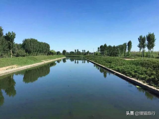 漷縣鎮位于京郊北運河畔，是郊遊采摘好去處，有涼水河、鳳港減河