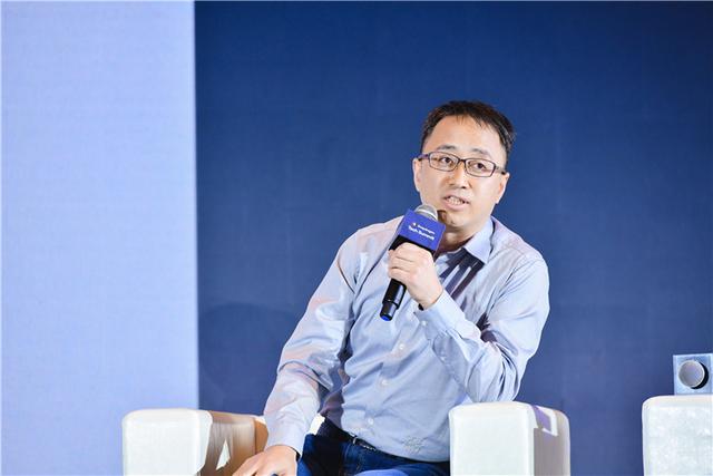 高通做东，小米OV荣耀中兴黑鲨齐聚一堂，场面竟然很和谐