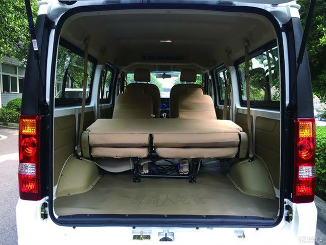 新能源面包车改装电动房车 改装新能源房车纯电动床车绿牌旅居车