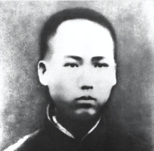 1952年，湖北一铁匠怀揣一封信走进中南海，毛主席：你该早些来嘛