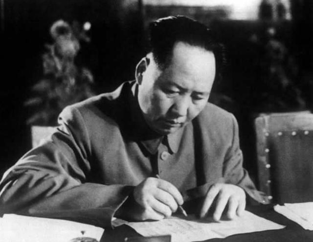 1949年叶剑英请吃饭，傅作义多喝了几杯，对林彪讲出自己的真心话