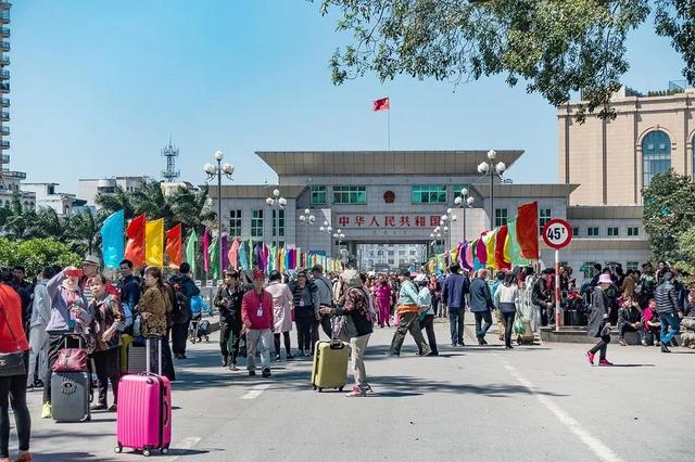汉武帝多有远见？1.5万公里远征打下一个战备省，让中国受益至今