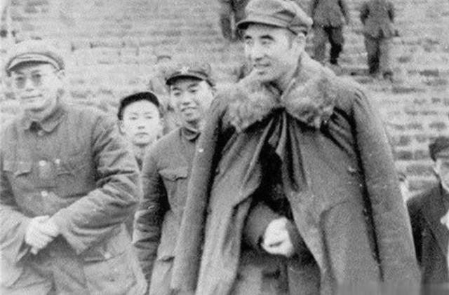 真实林彪：自视甚高，不爱与人交谈，但和粟裕谈军事时却滔滔不绝