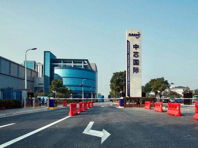 华为精神可以燎原！国产闪存龙头打入果链，CEO曾含泪感谢任正非