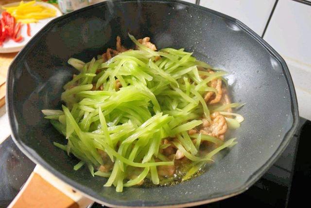 家有孩子，多做这6道“应季菜”，营养均衡合理搭配，次次都光盘