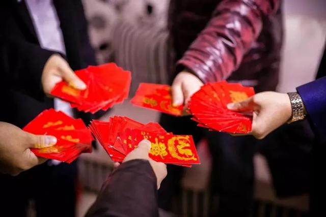 [苹果风车车爆粉加人]，老人过生日红包怎么写