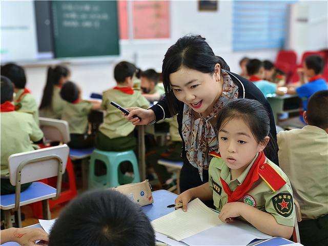 农业街小学设擂台 数学大比武活动精彩纷呈