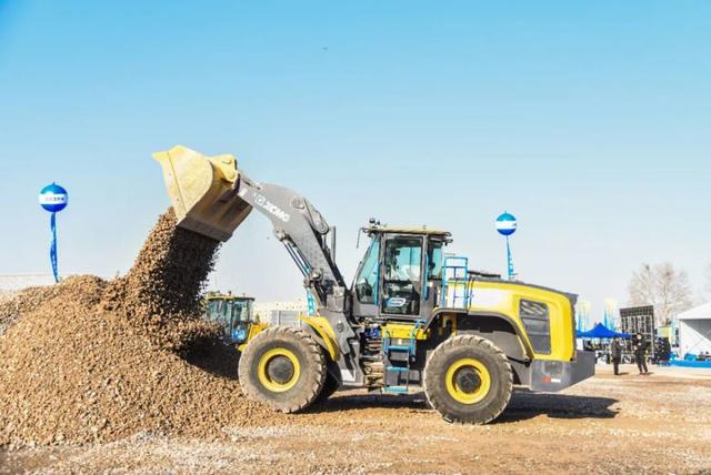 用技术创造无限！徐工逐鹿工程机械纯电新蓝海