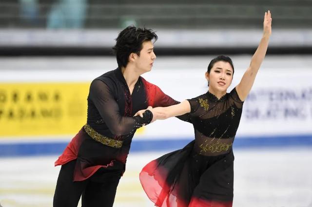 冬奥会开始12天，这10个“冰美人”屡成焦点，有人获评：冰舞神颜