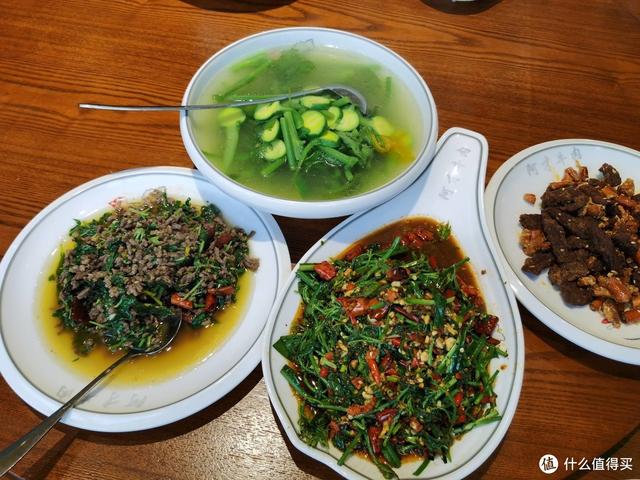 旅行就要邊走邊吃：舌尖上的昆明，盤點我在昆明吃到的各種美食