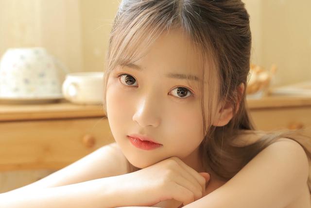 [大宝哪里买]，在校园怎么要女生微信