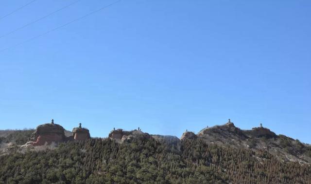 義縣八塔山：中國唯一紀念佛祖一生八個階段的塔林