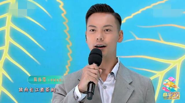 五四晚会：千玺成熟了，关晓彤妆容撞型鞠婧祎，赵丽颖变化好大