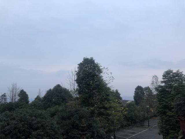 一不小心又成了夜遊~周末街子古鎮康道徒步到光嚴禅院~腳都走麻了