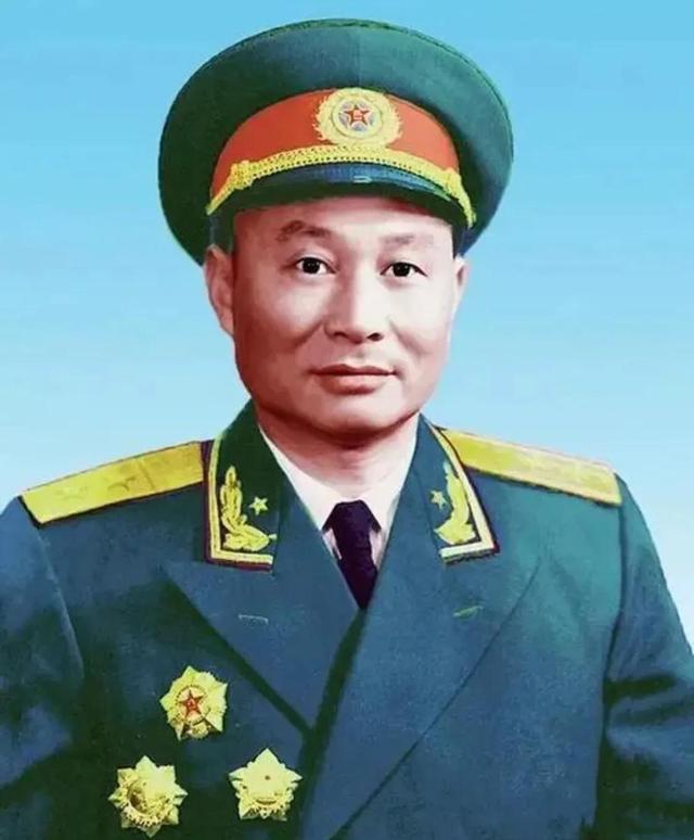 1955年首次授衔，177名中将时任职务简述，附各自戎装照片