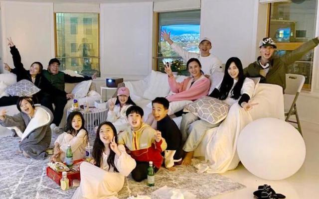5个住上海的港台艺人，刘畊宏一家吃馒头，38岁女港星：感谢祖国