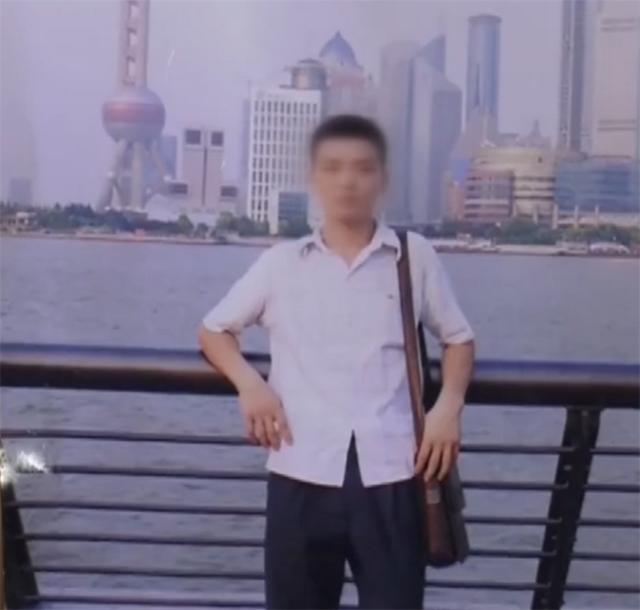 2019年，63岁老汉持刀捅死亲生儿子，毫不后悔还放言：他死了活该