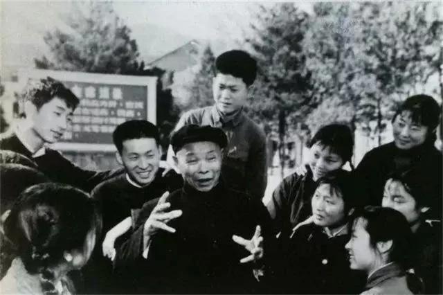 1938年，李开文砸中央监狱，陈云得知后亲自处理，毛主席：砸得好