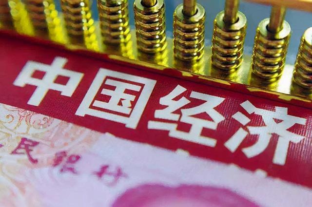 美国疯狂加息，中国持续放水，中美政策大对决！谁能取胜？