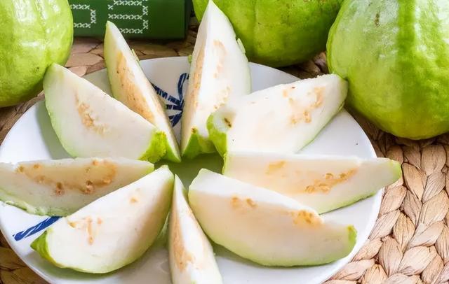 花生是糖尿病“导火索”？提醒：若想胰岛强壮，2种食物或早忌口