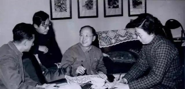 1956年，钱学森分到一辆蓝色轿车，全北京就2辆，聂帅：赶紧换掉