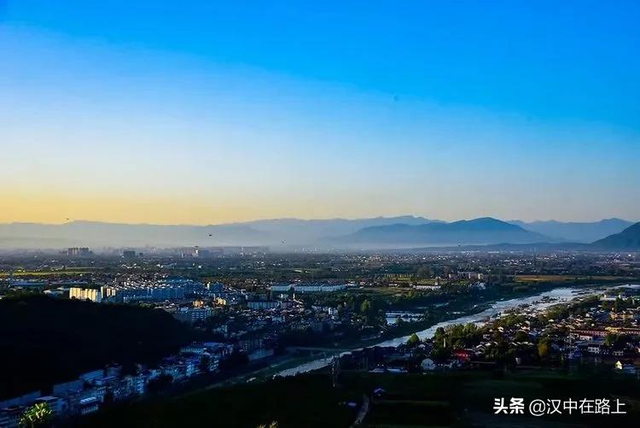 汉中冬日登山池（十大登高赏景地有你未曾见过的风光）