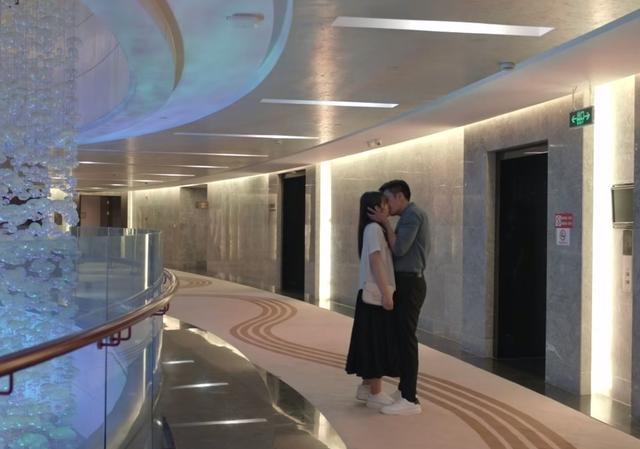 《心居》大结局：葛玥“含着泪的扭曲一笑”，是低嫁女变坏的前奏
