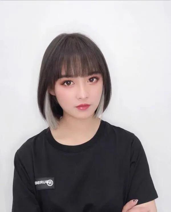 想换发型?看过来!2021年流行的造型,短发长发都有  第1张