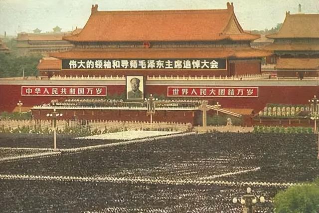 07年华国锋病重，提出要去毛主席纪念堂被拒，说：可能最后一次了