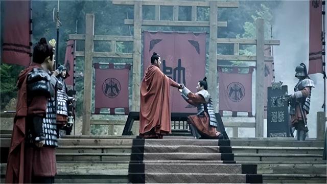 楚汉战争中，为何刘邦集团人才济济，项羽却与之相反？