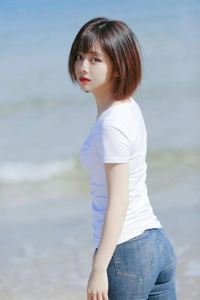 明明“廉颇老矣”，非要“尬演少女”的5大女星，羞不羞？