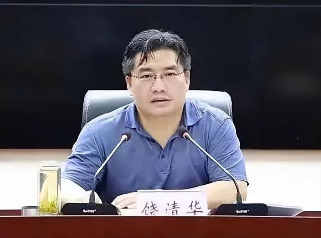 “全国优秀县委书记”饶清华，有新职