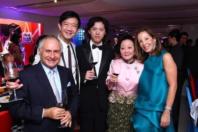 香港总感染数突破40万，施怀雅家族之后，又一个外国富豪出手了