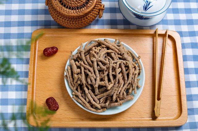 都是治脾胃，理中丸、保和丸、健脾丸、归脾丸要怎么吃？