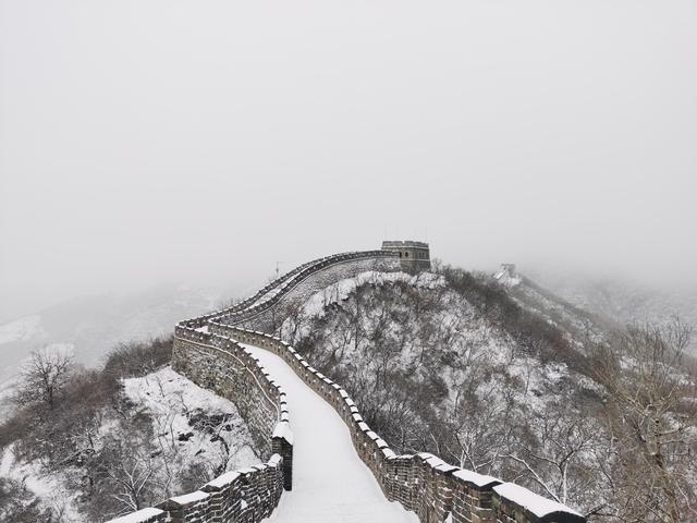 遊北京—雪中的慕田峪長城