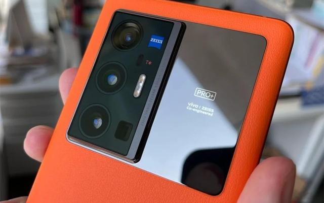 买手机不要盲选，内行人建议安排这4款，用三五年不卡顿不成问题