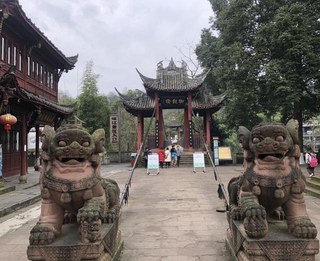 一不小心又成了夜遊~周末街子古鎮康道徒步到光嚴禅院~腳都走麻了