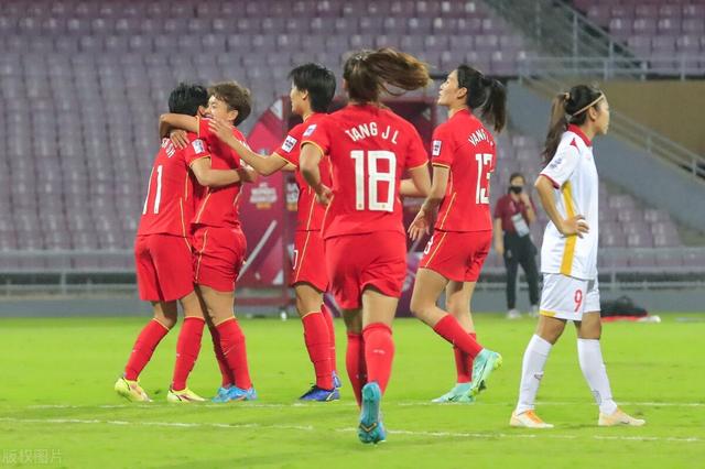3-1，控球超7成造14射！中国女足逆转越南队，提前锁定世界杯名额