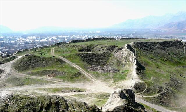 我国有20个邻国，他们经济怎样？国民收入和消费怎样？